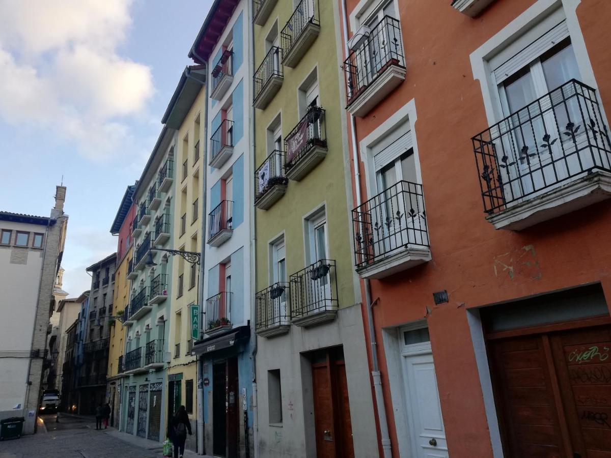 Calle Ansoleaga A 100 Mts Del Ayuntamiento Pamplona Eksteriør billede